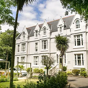 The House Bornemouth